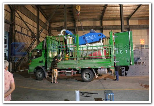 細(xì)沙回收機發(fā)貨現(xiàn)場